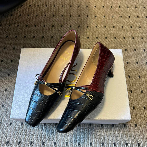 CD 26s Low Heel Pump 30 Black Burgundy Cowhide 651160