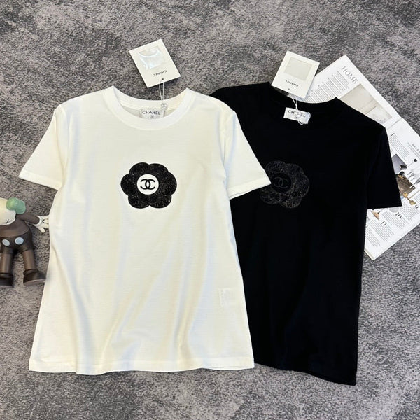 Chanel 2026 Flower T-Shirt Black and White Cotton 359322