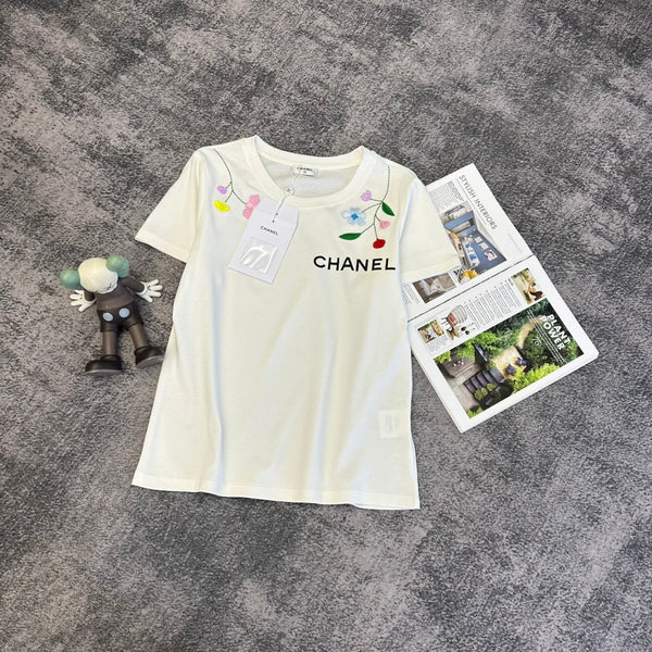 Chanel 2026 Short-Sleeve T-Shirt Black and White Cotton 359334