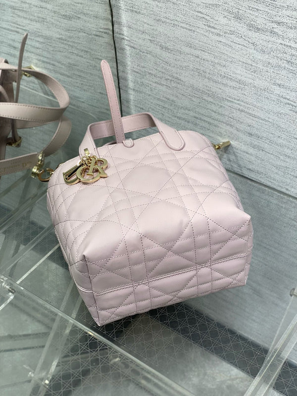 cd toujours light pink calfskin