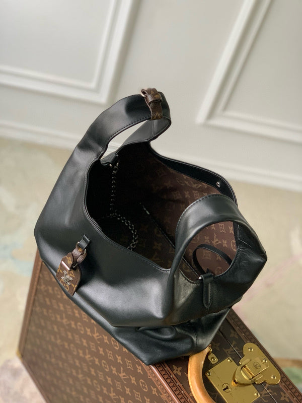 LV Atlantis MM Medium 30cm Bag Noir Monogram Canvas Calfskin