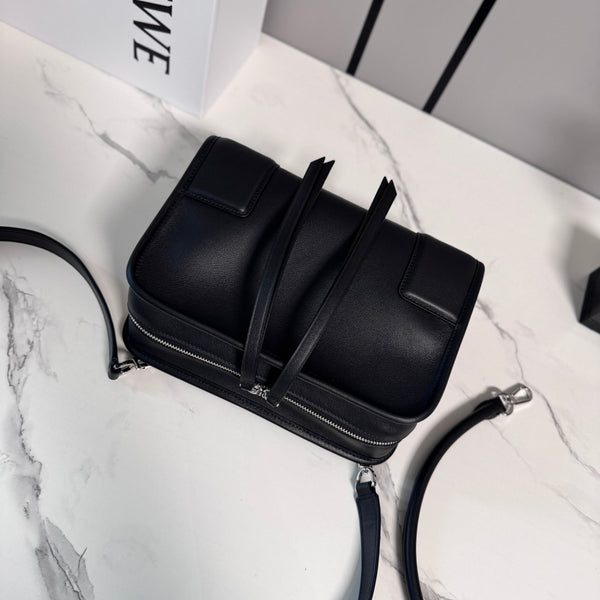 LOEWE Amazona 180 Bag 24.5cm Black Soft Calfskin