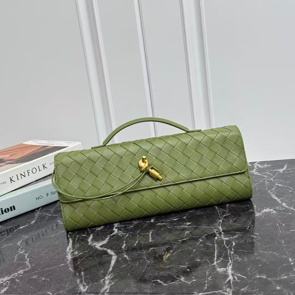 Bottega Veneta 2026 Andiamo Clutch 31cm Green Leather