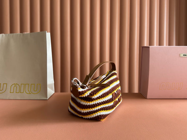 Miu Crochet Pouch Brown White Cream Cotton