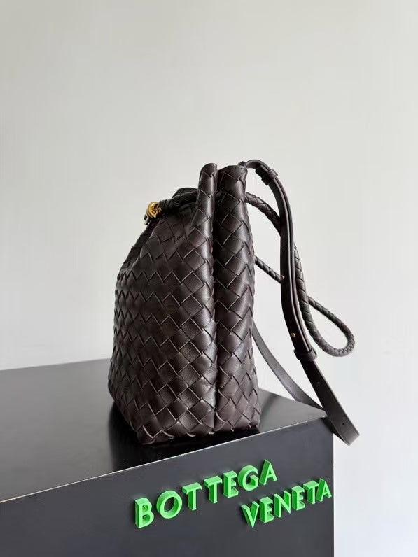 BV Andiamo Small Bucket Bag Brown 30cm Lambskin 855756
