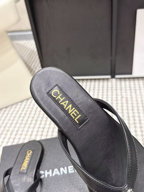CC Crystal Logo Thong Sandal Black Leather
