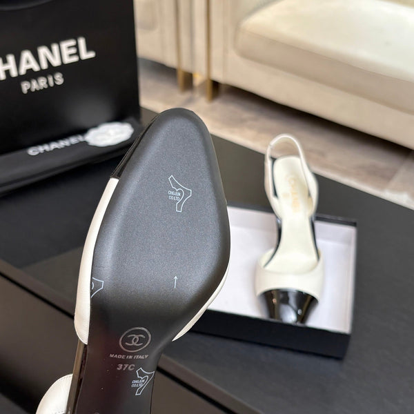 CC Métiers d'Art Apple Slingback Pumps 8.5cm Black White Cowhide Leather
