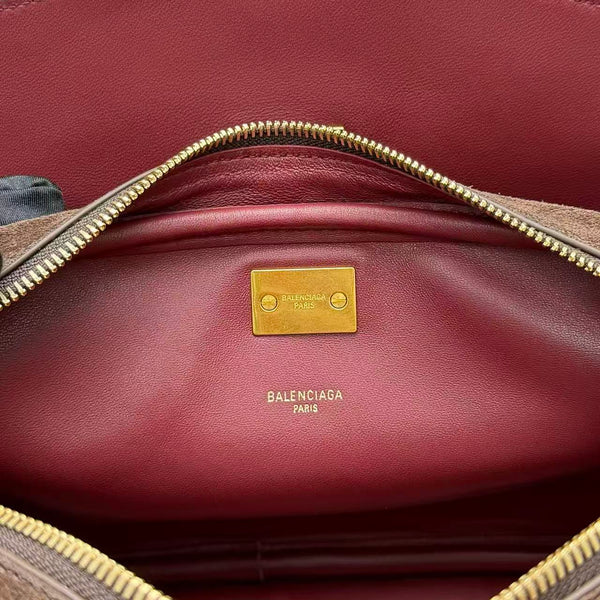 BG Le 7 Shoulder Bag Coffee Suede