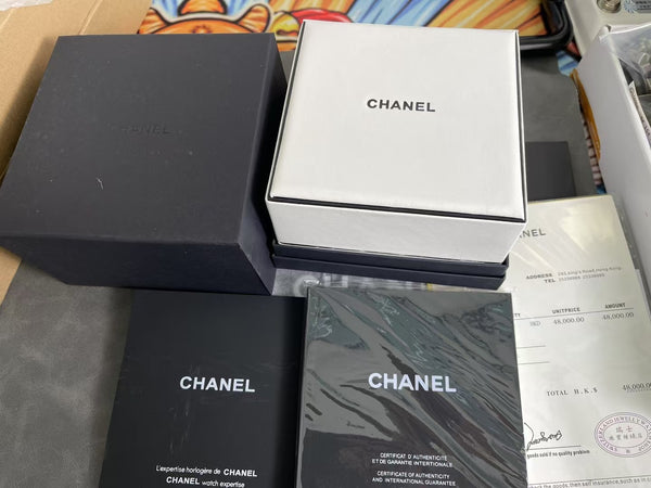 CC watch box