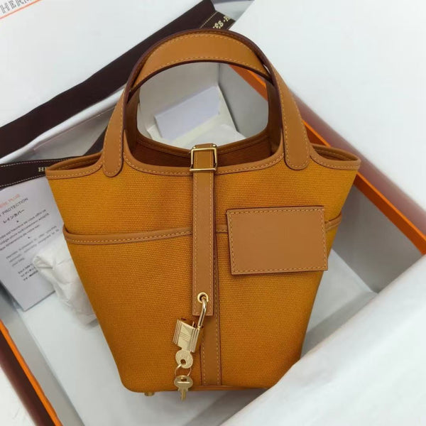 HM Picotin Lock 18CM Pocket Handbag Camel Swift Canvas