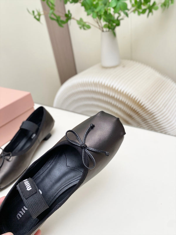 Miu Classic Bow Letter Ballet Black Calfskin