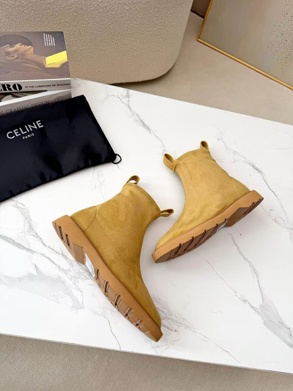 CE Flow Zipped Boots Beige Suede Lambskin