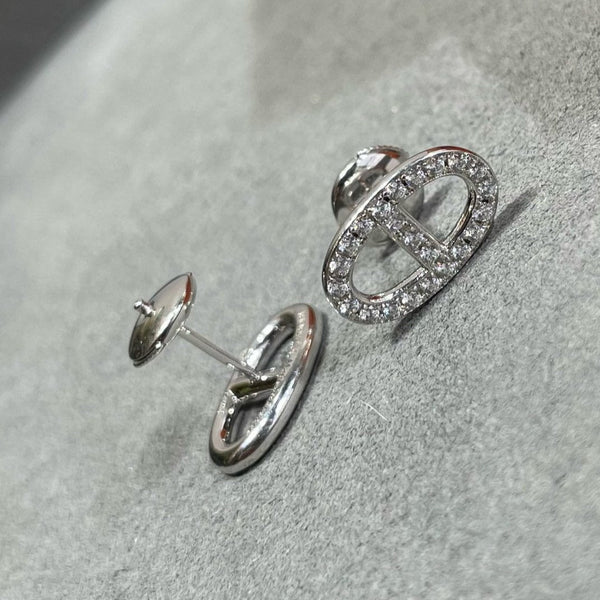 HM FULL DIAMOND PIG NOSE STUD EARRINGS