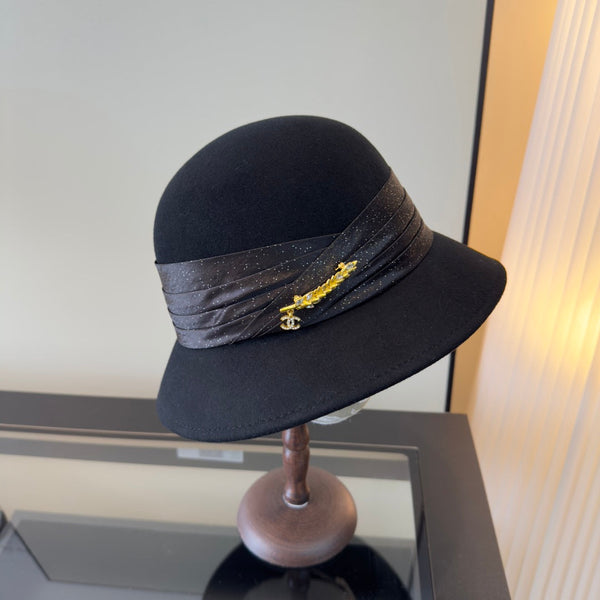 CC Felt Hat With Brooch 477662
