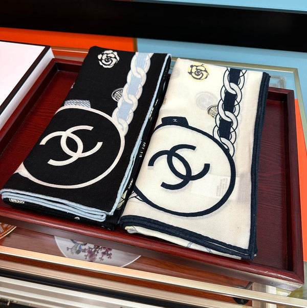CC 26s Scarf 140 In Cashmere And Silk 445083