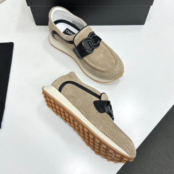 CC 2026 Panda Sneakers Suede Cowhide 926338