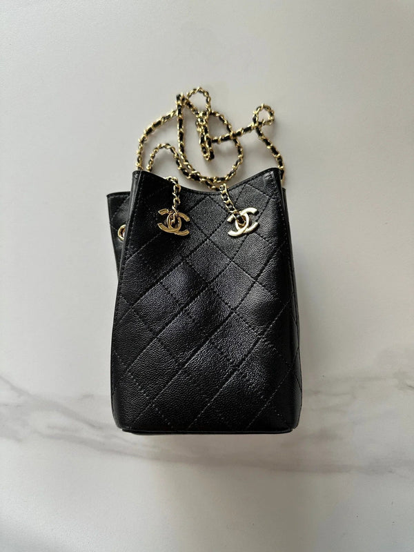 CC 2026 Bucket Bag 18cm Lambskin Suede Denim