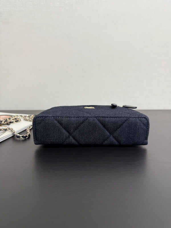 Chanel 2026 Vanity Case 19cm Blue Denim Leather