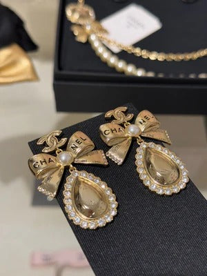CC Gold Bow Pearl Letter Carved Double C Teardrop Crystal Earrings