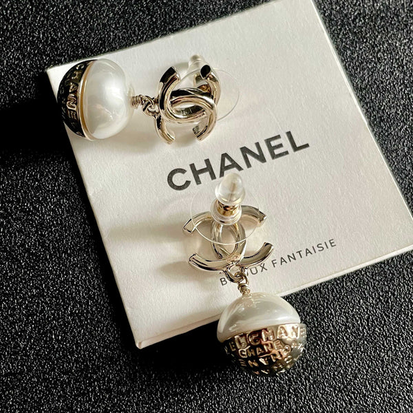CC Pendant Double C Pearl Gold Earrings