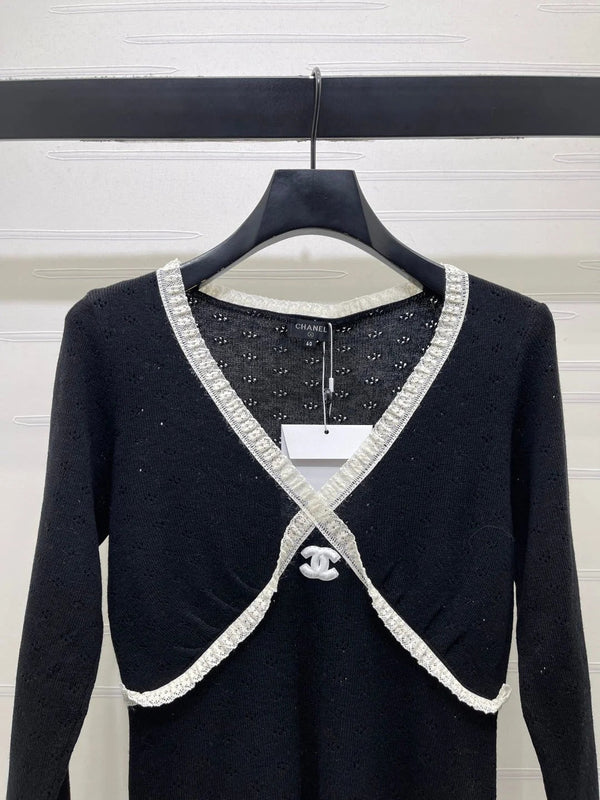 CC 2026 Lace-trimmed Knit V-neck Long-sleeved Top Wool 773815