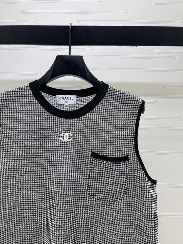 CC 2026 Plaid Knit Vest Wool 677744