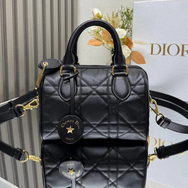 CD 2026 Groove Bag 20cm Calfskin