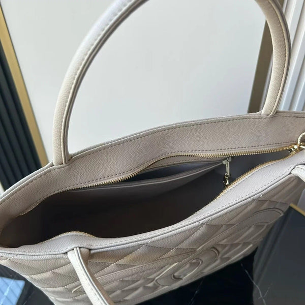 CC 2026 Medallion Tote Bag 30cm Light Grey Caviar Cowhide