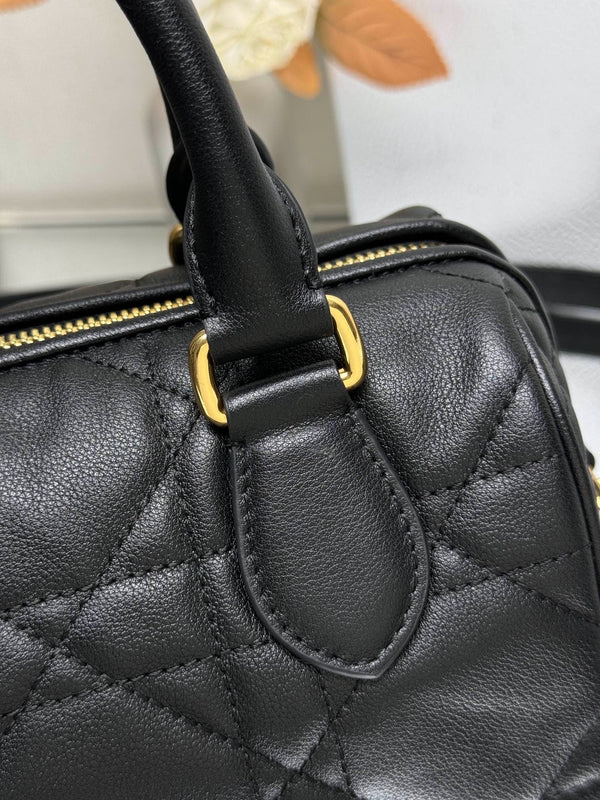 CD 2026 Groove Bag 20cm Calfskin
