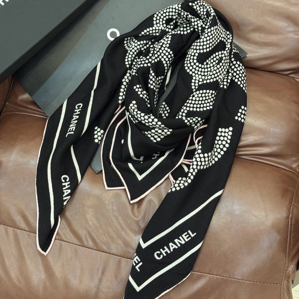 CC 26s Scarf 140 In Cashmere Silk 309308