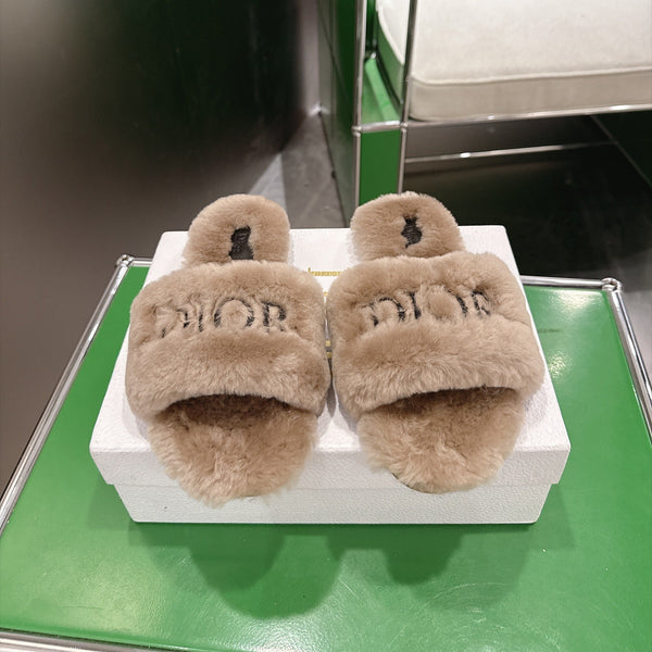 CD 26s Slippers Brown Fur 999422