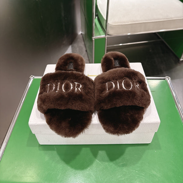 CD 26s Slippers Coffee Fur 999420