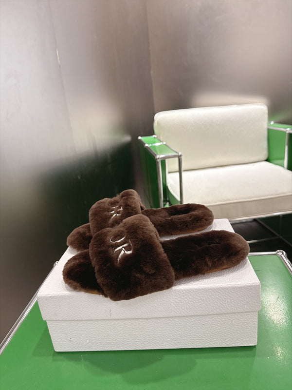 CD 26s Slippers Coffee Fur 999420