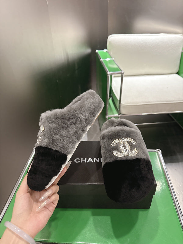 CC 26s Slippers Black Grey Fur 999410