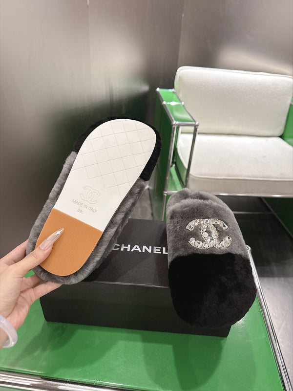 CC 26s Slippers Black Grey Fur 999410