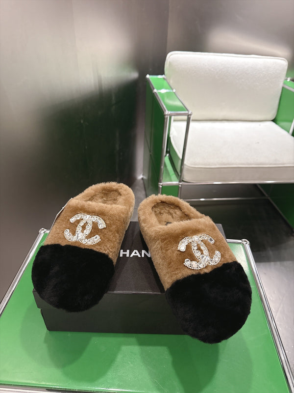 CC 26s Slippers Black Khaki Fur 999412