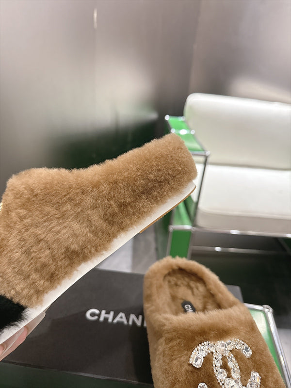 CC 26s Slippers Black Khaki Fur 999412