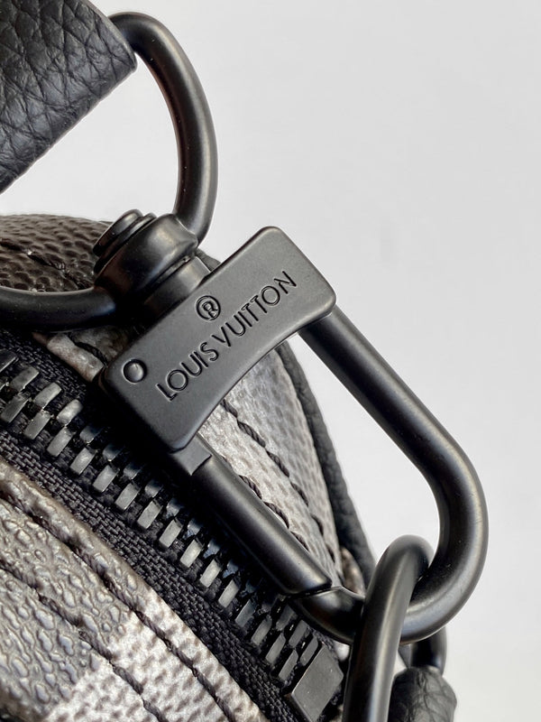 Lv Nil Messenger Black Damoflage Black Canvas- Black Metal