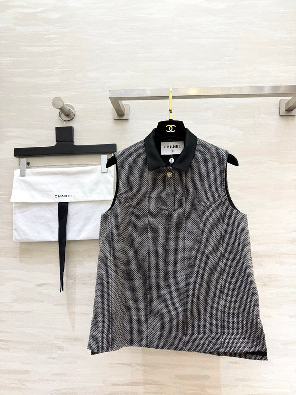CC 26S Tweed Sleeveless Polo Top 428169