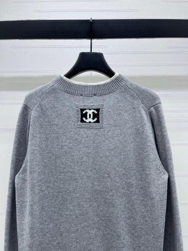 CC 26s Crew Neck Color-Blocked Faux Two-Piece Sweater Cashemere 344154
