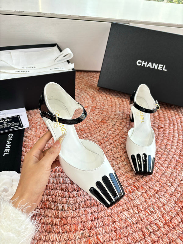 CC 26s Mary Jane Slingback White Sheepskin 648192