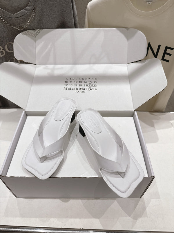 MM High-Heeled Flip-Flops White Cowhide 896513