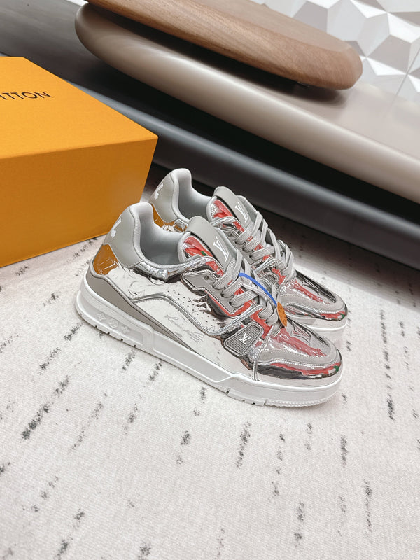 LV 26s Trainer Sliver Cowhide Leather 612839