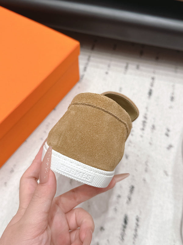 HM 26s Kelly Paris Loafers Light Brown Suede Silver Hardware