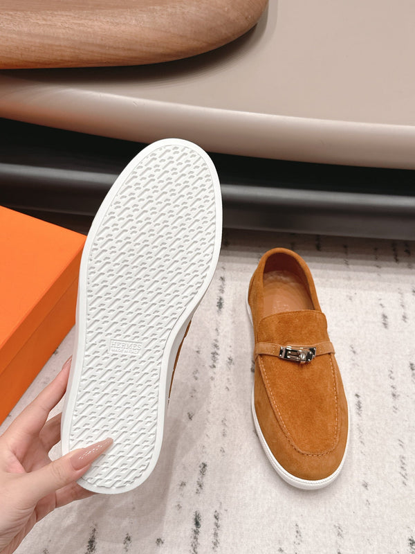 HM 26s Kelly Paris Loafers Camel Suede Silver Hardware