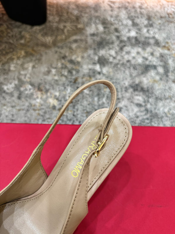 Ferragamo Maxi Gancini Slingback 7.5cm Beige Cowhide