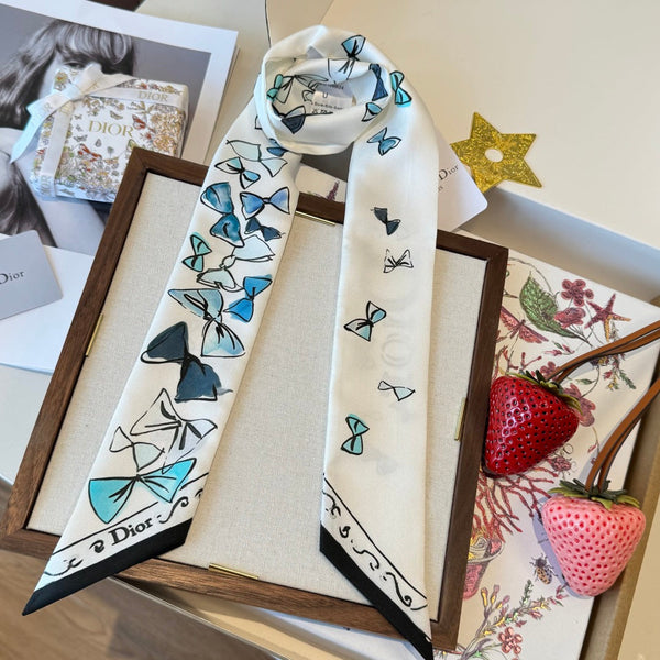 CD 26s Scarf 100cm In Silk 313108