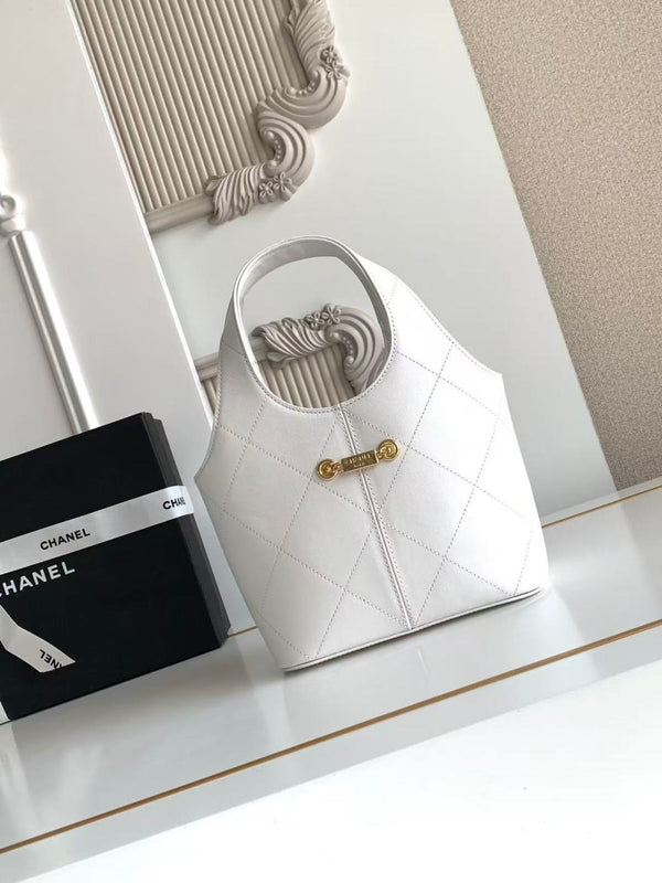 CC 2026 Basket Hobo Bag 27.5cm White Calfskin