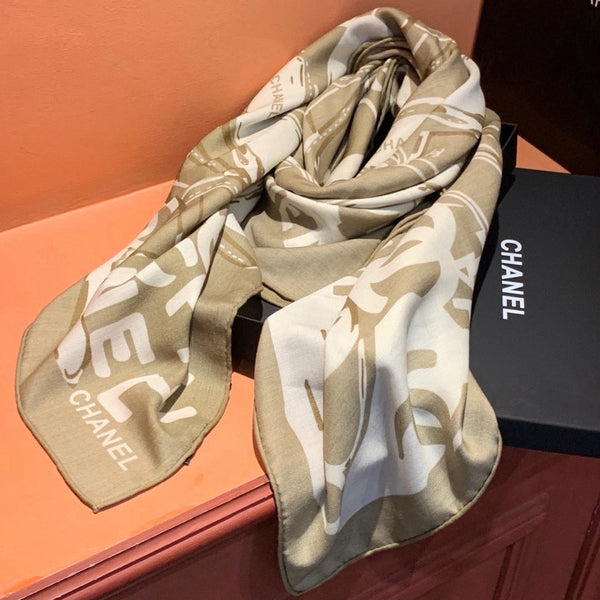 CC 26s Scarf 140 In Cashmere Silk 309366