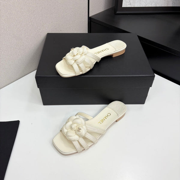 CC 25 Camellia Open Flat Mule Ivory Sheepskin And Fabric 368849